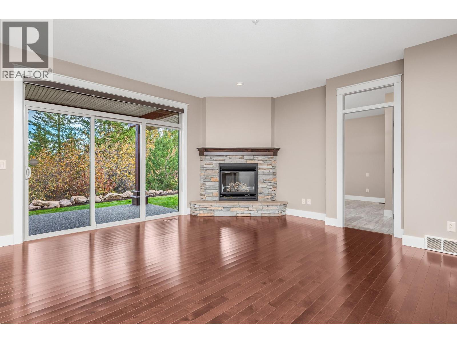 501 Longspoon Bay. Vernon, British Columbia