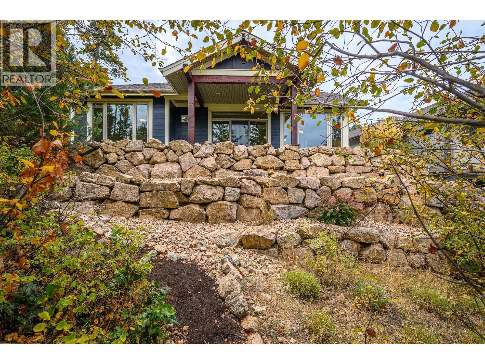 501 Longspoon Bay. Vernon, British Columbia