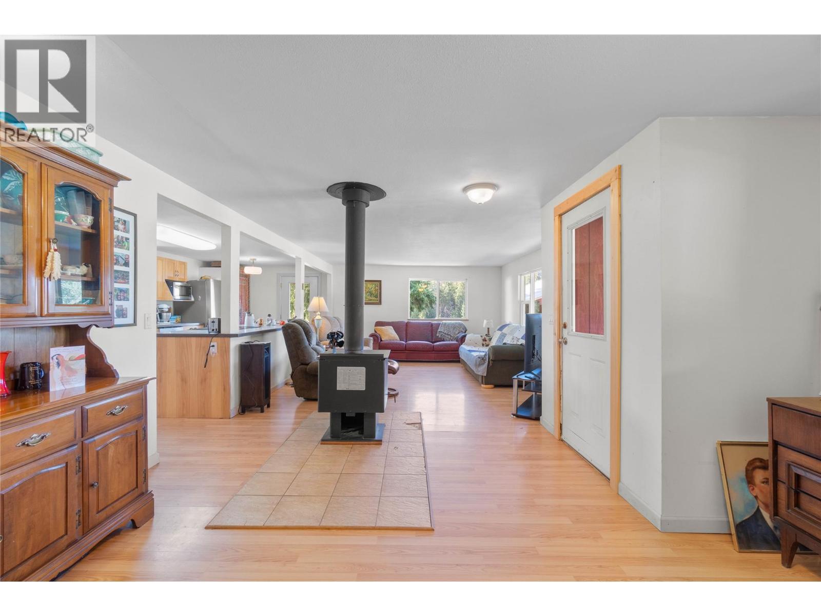 1168 Mallory Road Se. Enderby, British Columbia