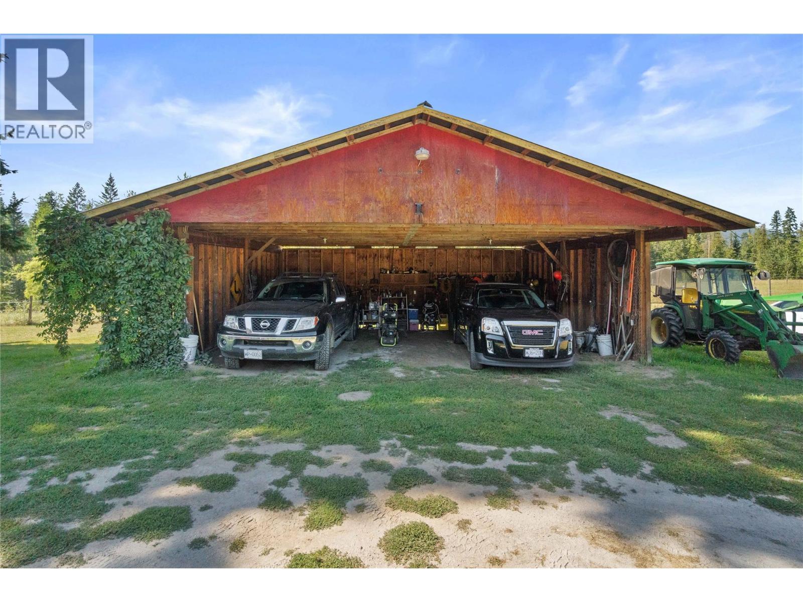 1168 Mallory Road Se. Enderby, British Columbia