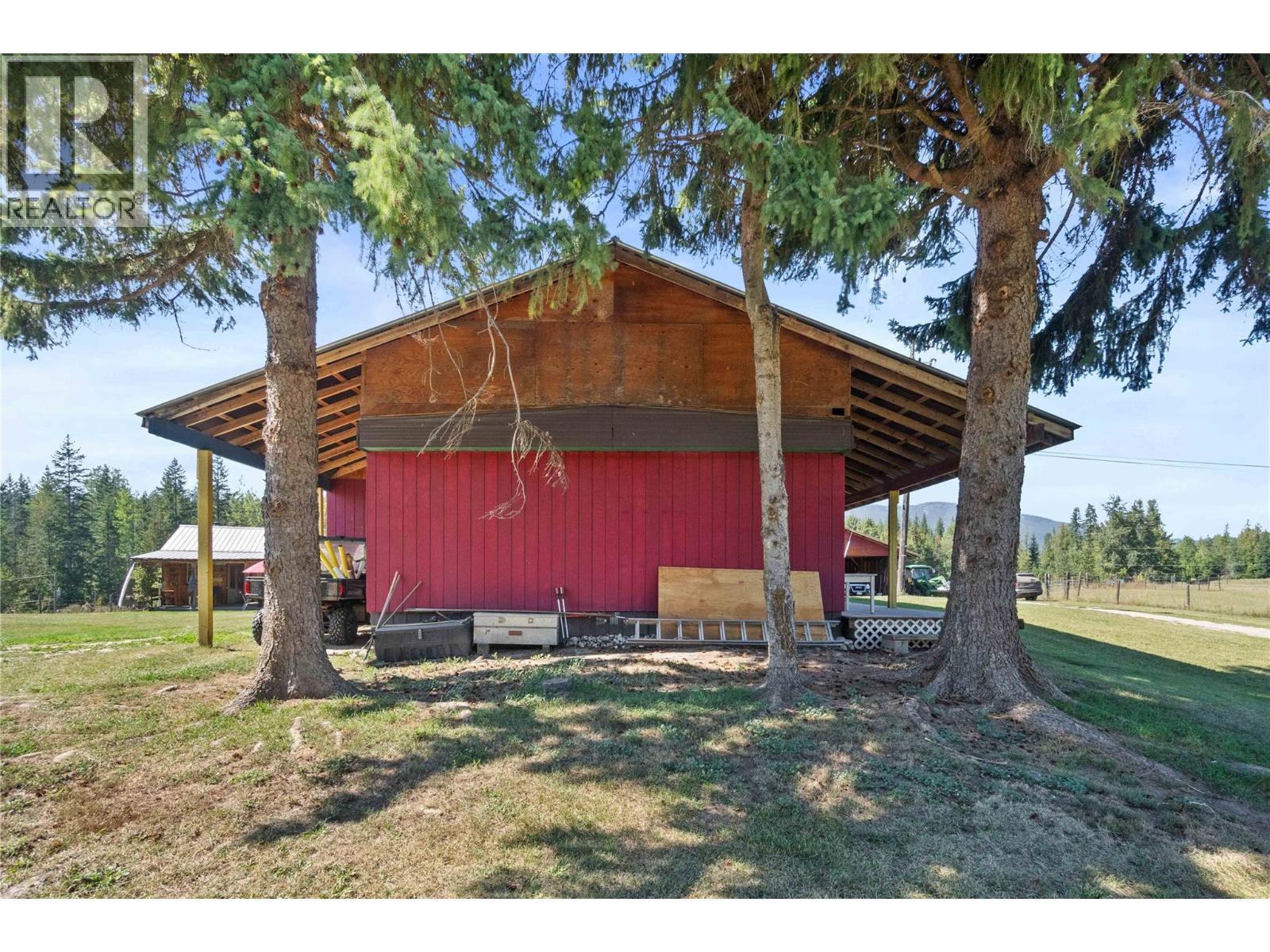 1168 Mallory Road Se. Enderby, British Columbia