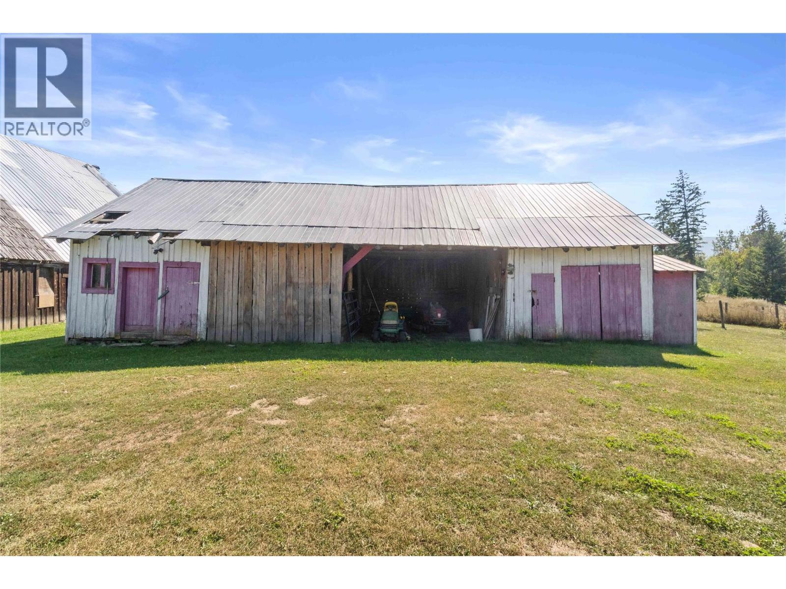 1168 Mallory Road Se. Enderby, British Columbia