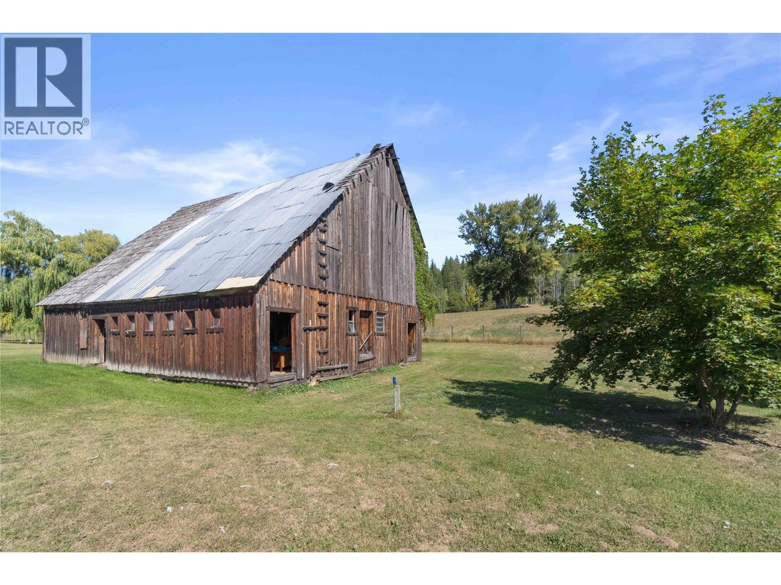 1168 Mallory Road Se. Enderby, British Columbia