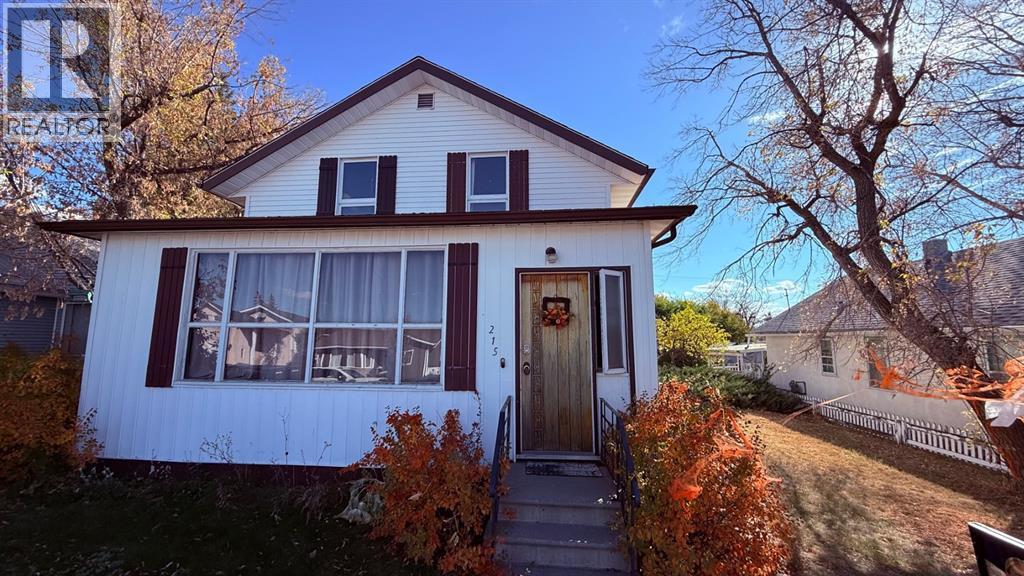 215 5 Avenue W, Hanna