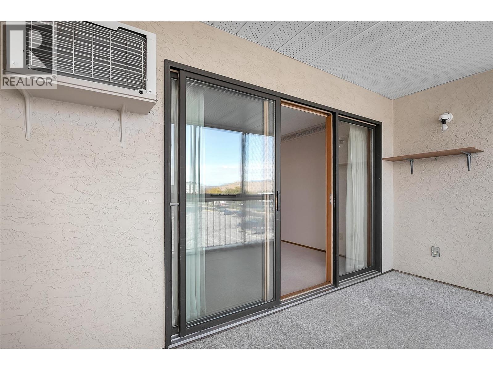 489 Hwy 33 Highway Unit# 208. Kelowna, British Columbia