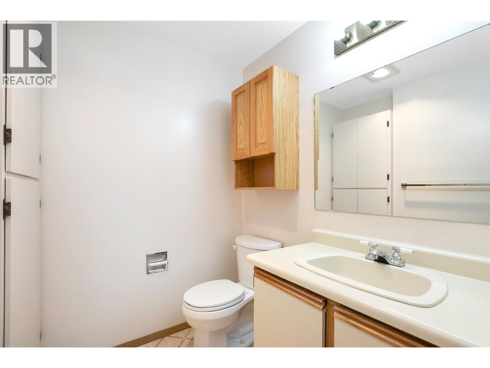 489 Hwy 33 Highway Unit# 208. Kelowna, British Columbia