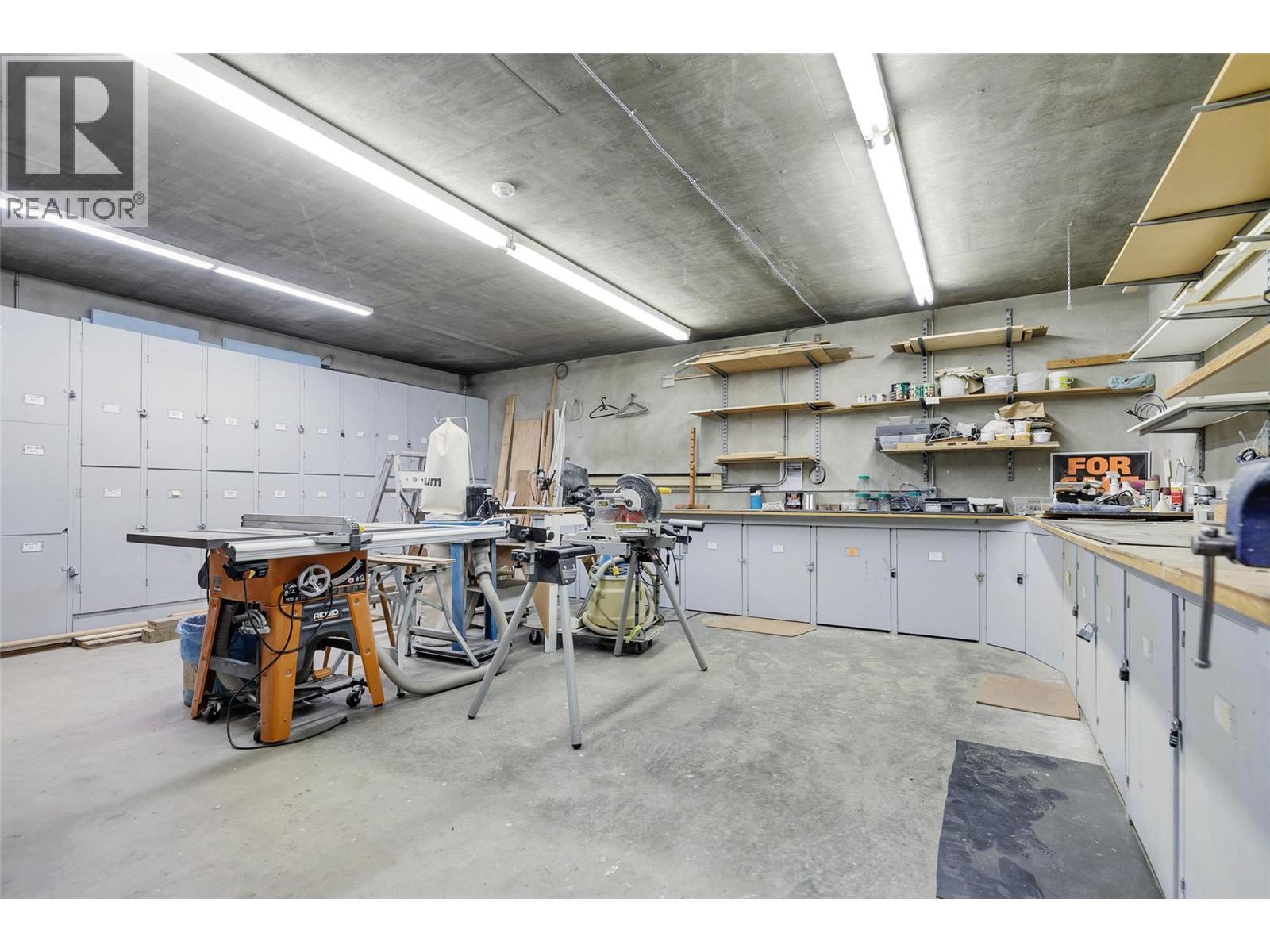 489 Hwy 33 Highway Unit# 208. Kelowna, British Columbia