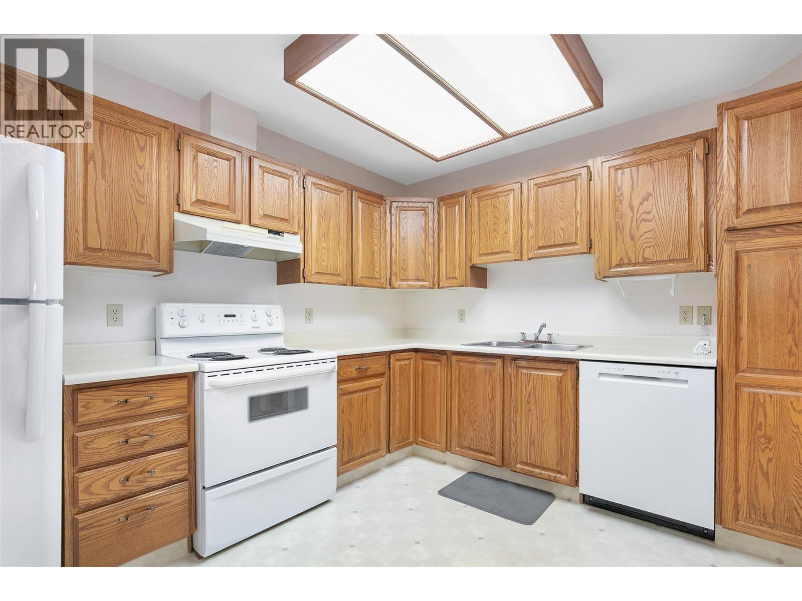 489 Hwy 33 Highway Unit# 208. Kelowna, British Columbia