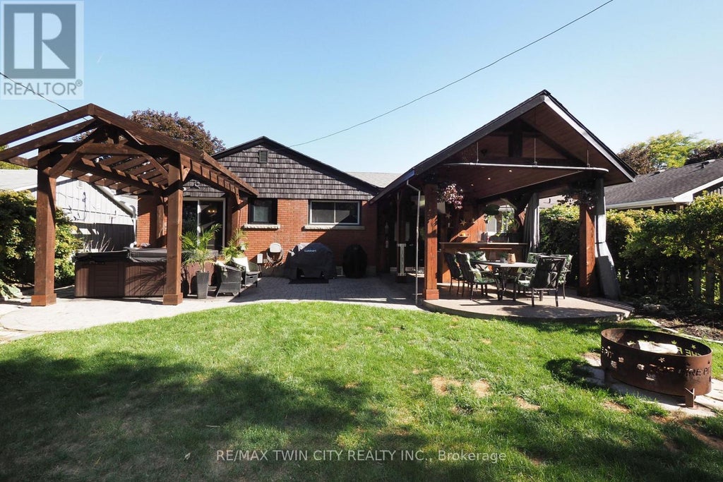 50 Highman Avenue, Cambridge