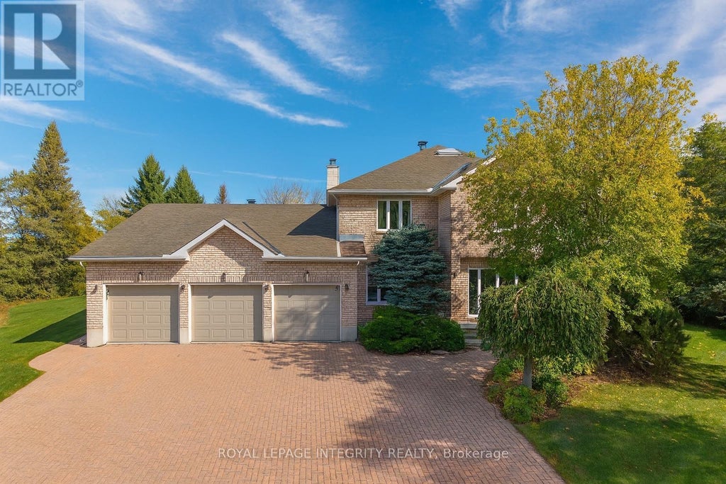 6 Marchbrook Circle, Ottawa