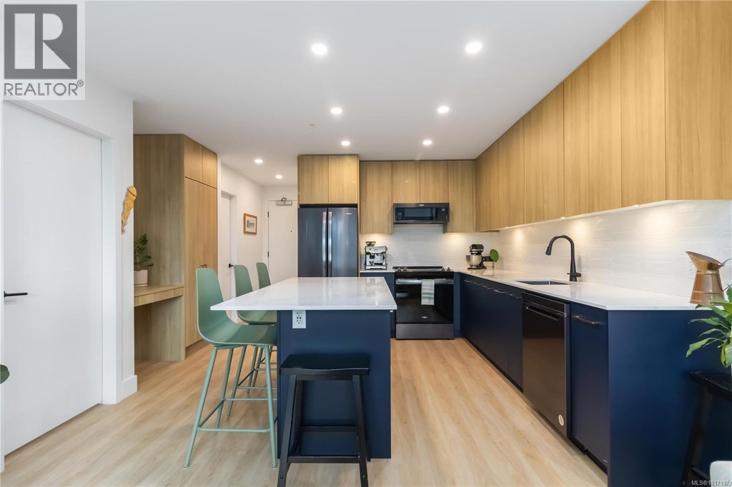 433 920 Reunion Avenue, Langford