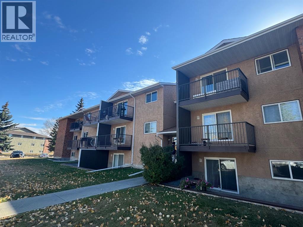 106, 27 Bennett Street, Red Deer