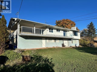 7910 Lakeview Drive. Coldstream, British Columbia