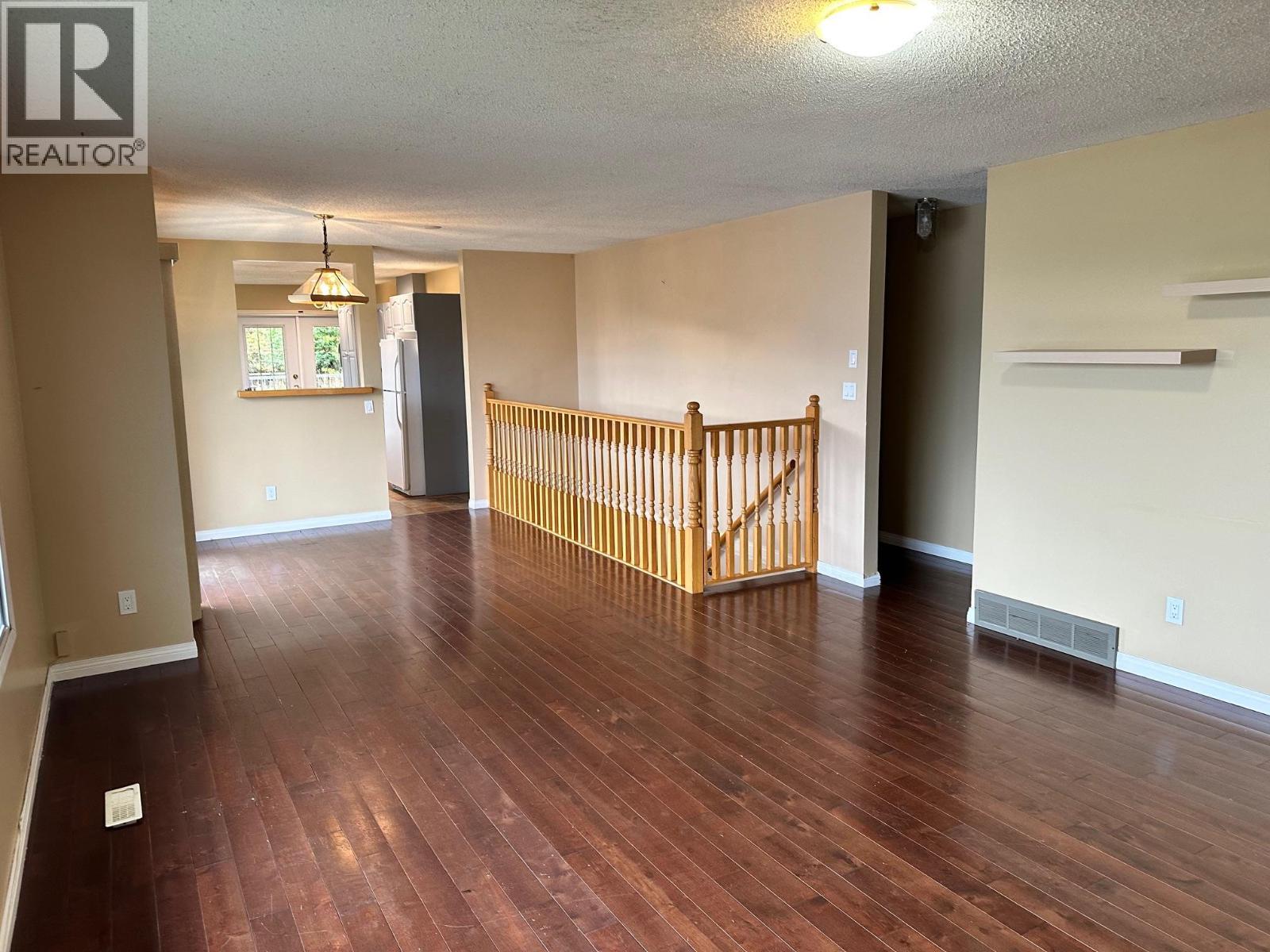 7910 Lakeview Drive. Coldstream, British Columbia