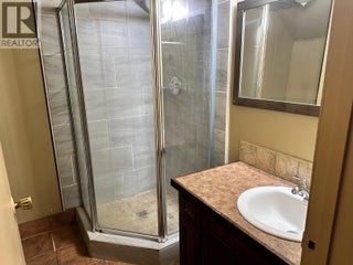 7910 Lakeview Drive. Coldstream, British Columbia