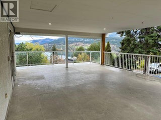 7910 Lakeview Drive. Coldstream, British Columbia
