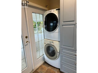 7910 Lakeview Drive. Coldstream, British Columbia