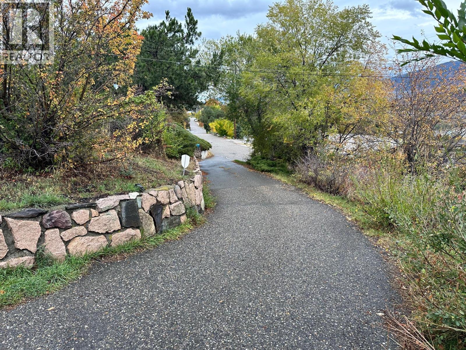 7910 Lakeview Drive. Coldstream, British Columbia