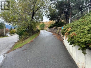 7910 Lakeview Drive. Coldstream, British Columbia