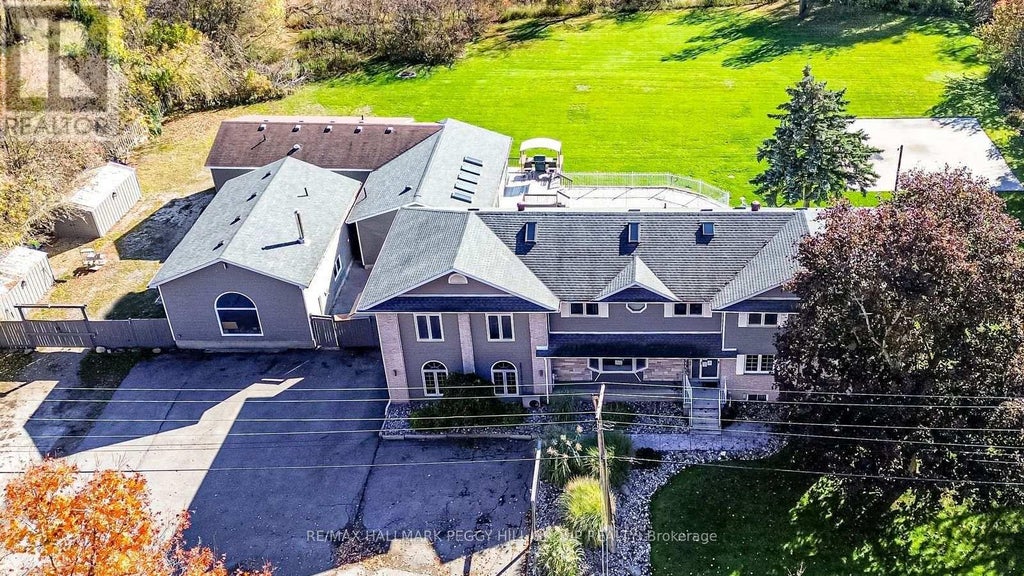 1923 10th Line, Innisfil (stroud)