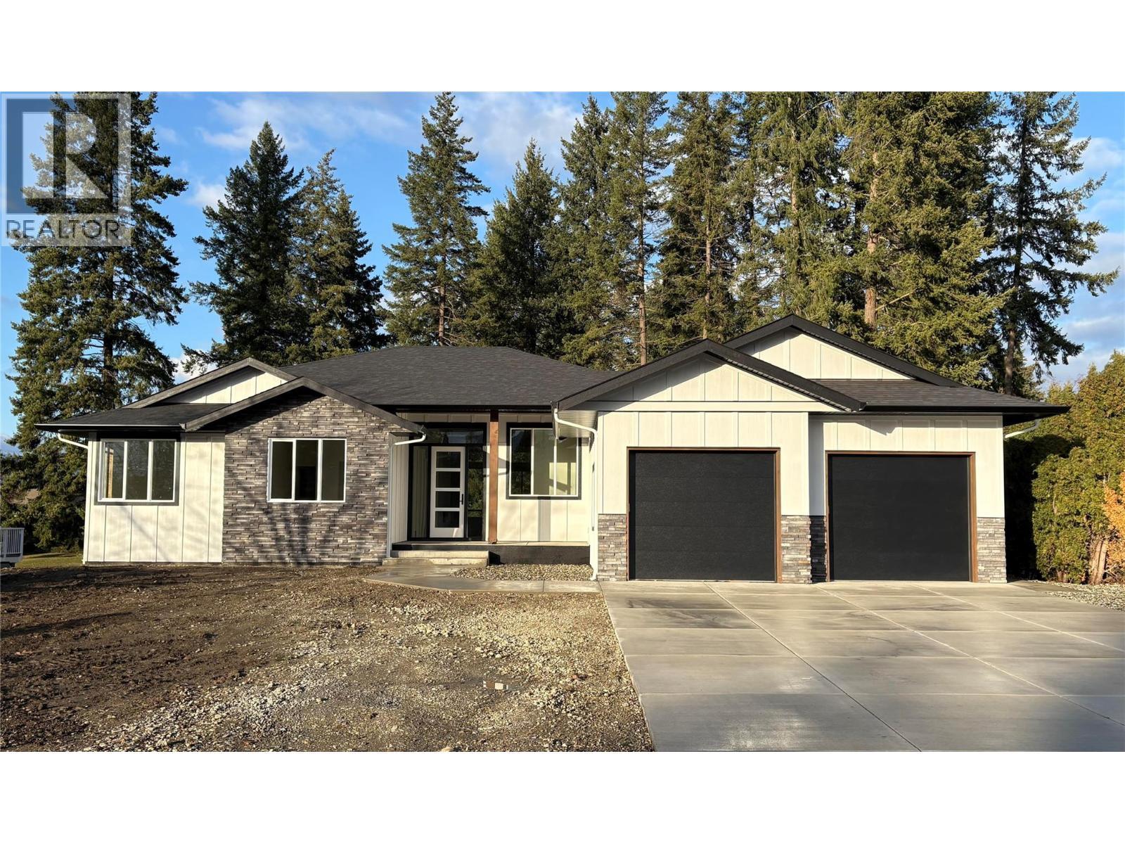 2520 Golf View Crescent. Blind Bay, British Columbia