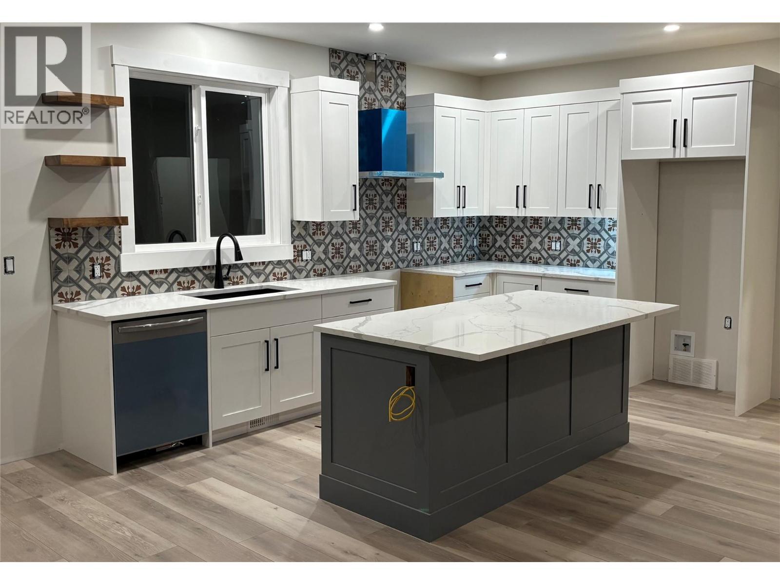 2520 Golf View Crescent. Blind Bay, British Columbia