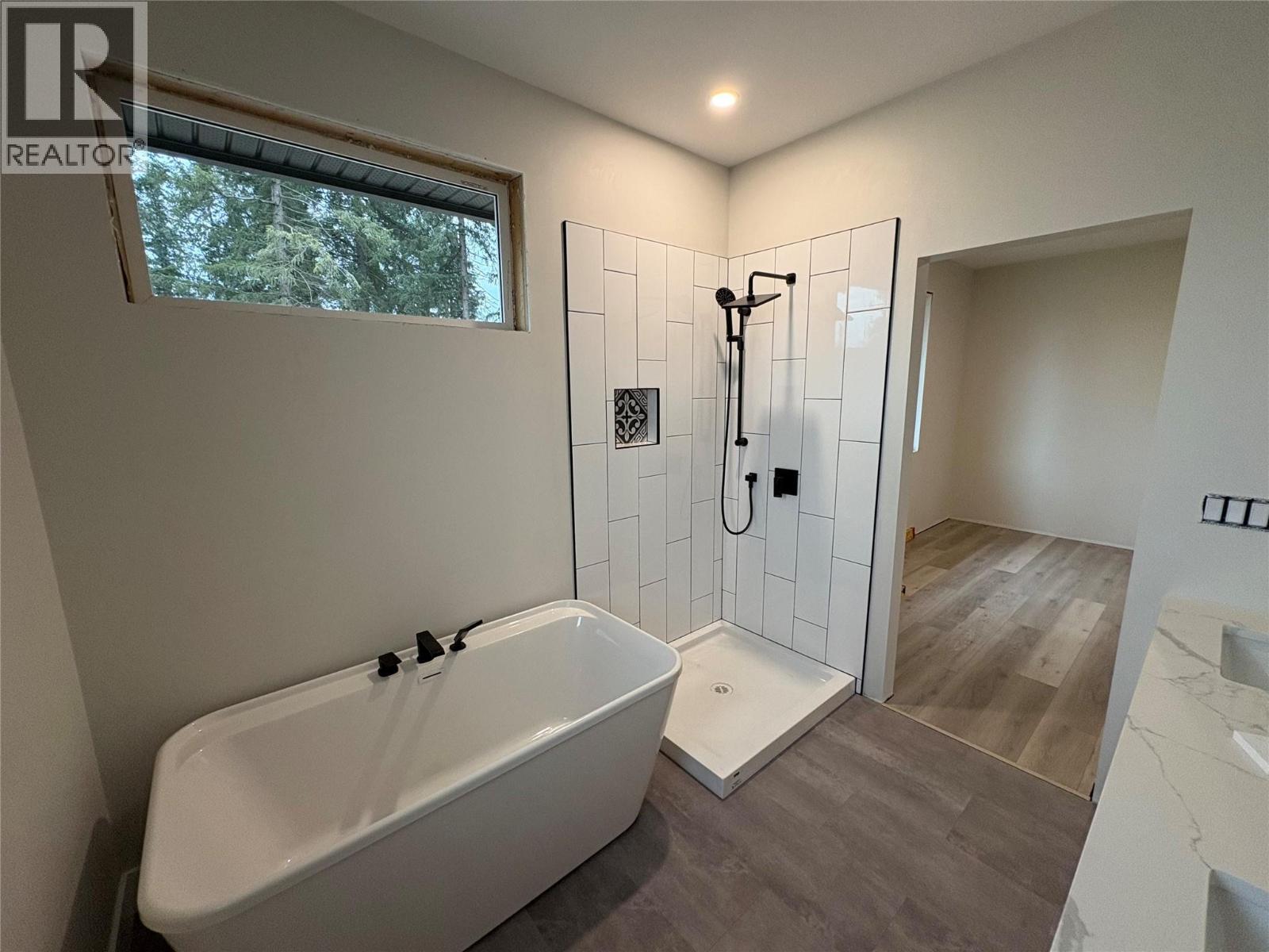 2520 Golf View Crescent. Blind Bay, British Columbia