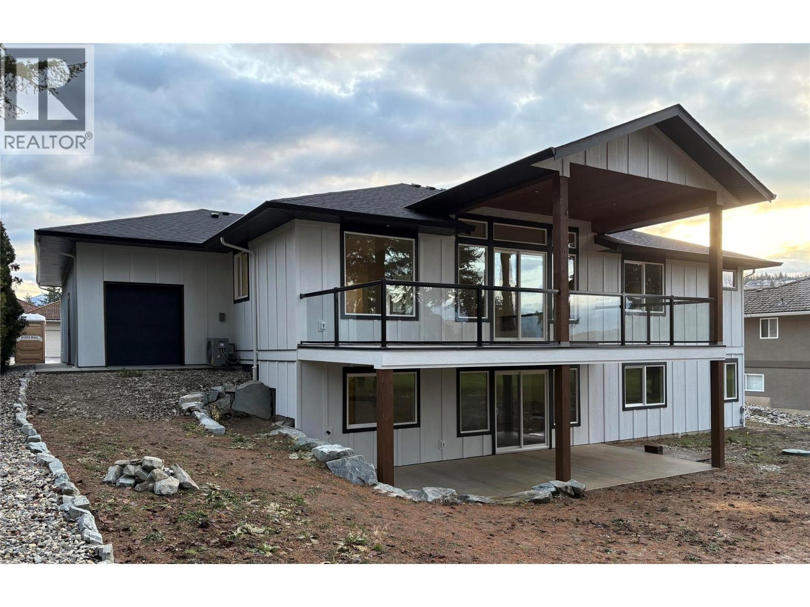 2520 Golf View Crescent. Blind Bay, British Columbia