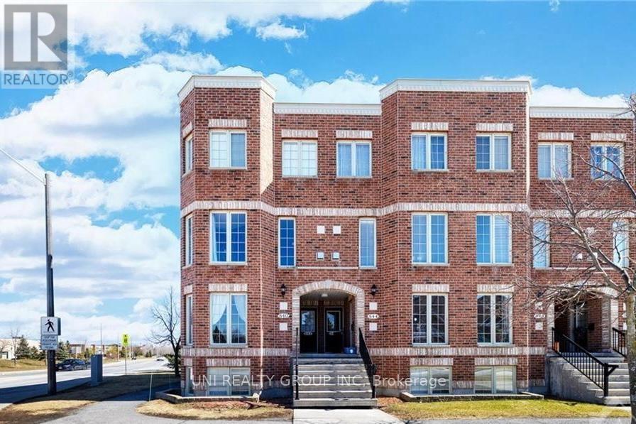 840 Longfields Drive, Ottawa