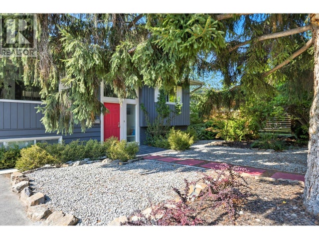 1112 Pinecrest Lane, Kelowna