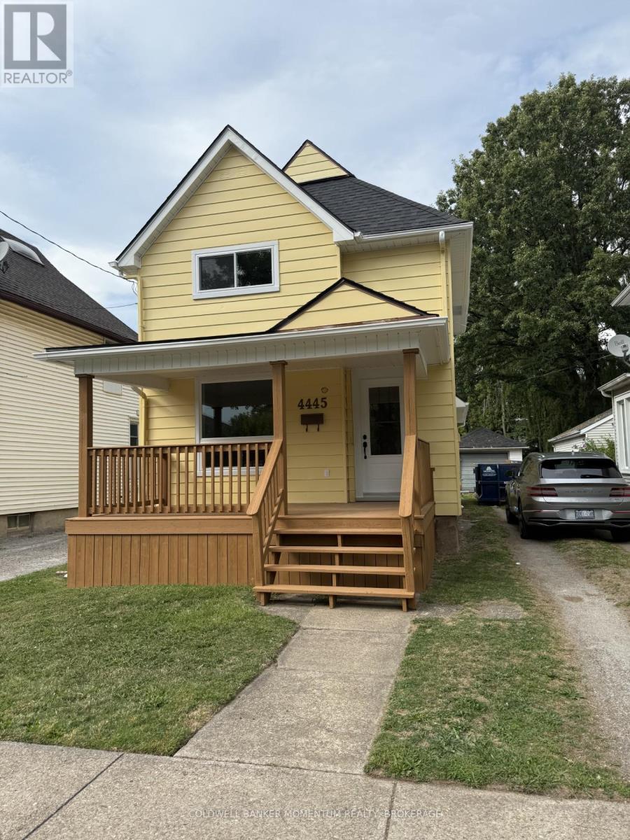 4445 Simcoe Street W, Niagara Falls (downtown)