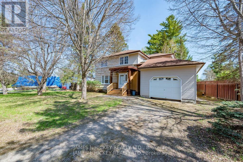 22 Cabot Place, Deep River