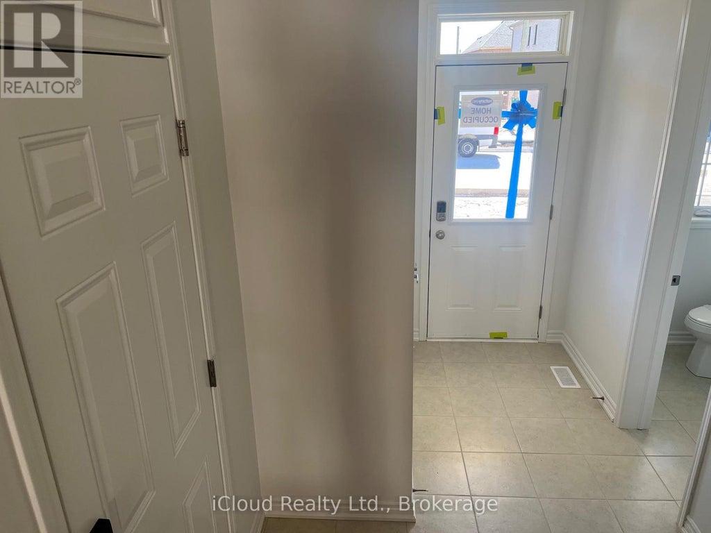 4 Vinewood Crescent, Barrie