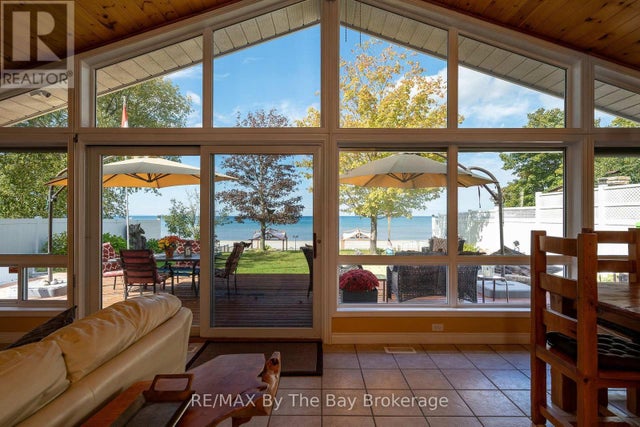 108 Shore Lane, Wasaga Beach