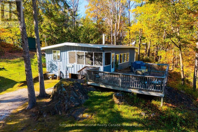 1161 North Kahshe Lake Road, Gravenhurst (morrison)