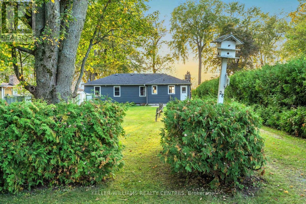 28 Mcrae Beach Road S, Georgina (pefferlaw)