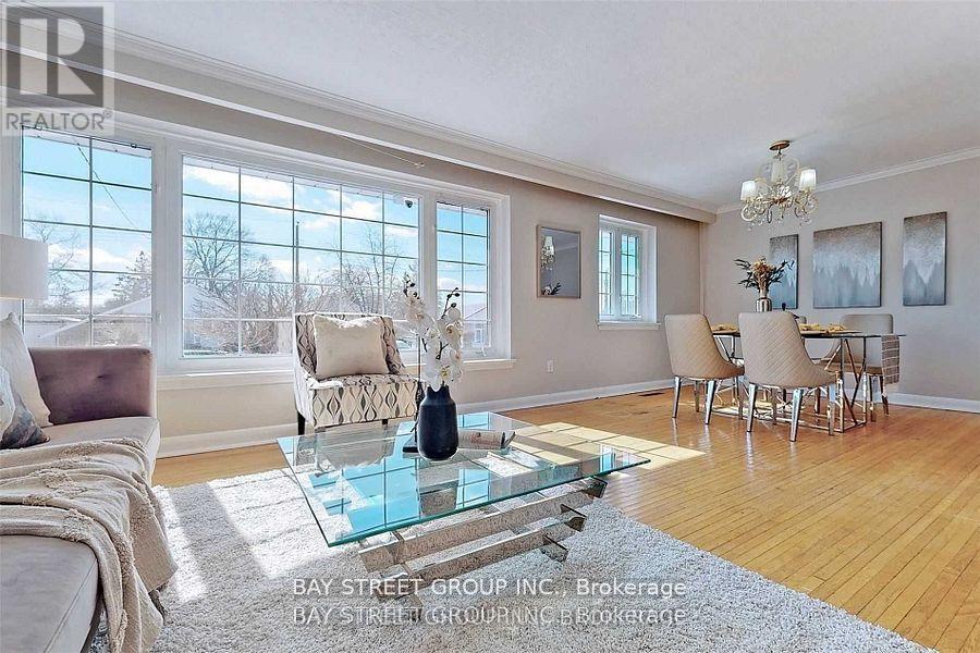 Upper Level - 15 Charlemont Crescent, Toronto (tam O'shanter-Sullivan)