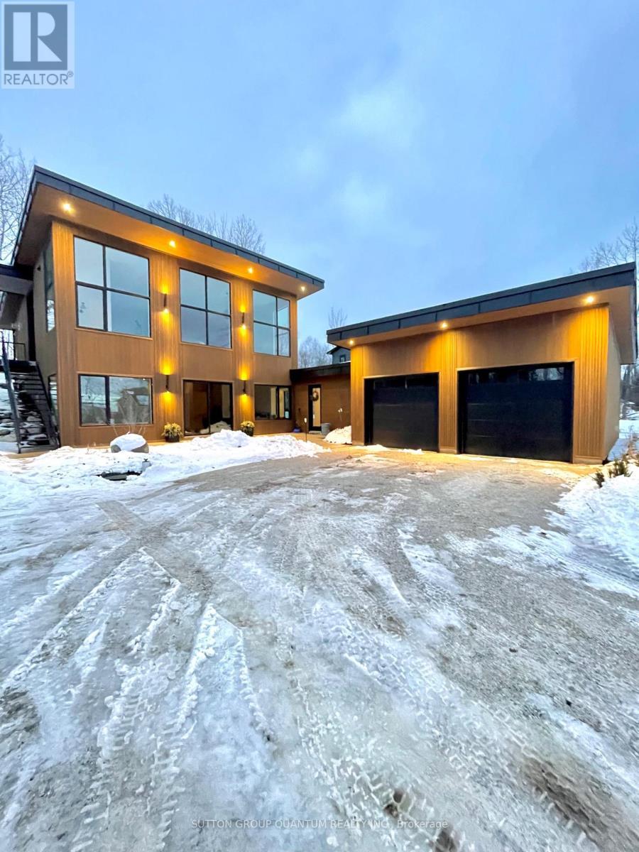 150 Sunset Boulevard, Blue Mountains