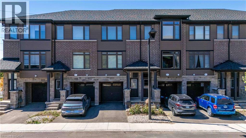 120 Court Drive Unit# 53, Paris