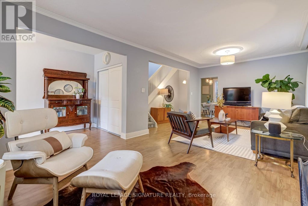 81 Fourth Street, Toronto (new Toronto)