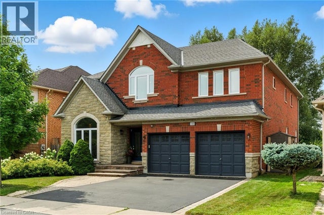 2465 Whistling Springs Crescent, Oakville