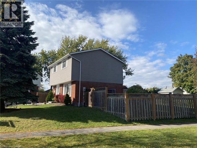 120 Chilton Drive, Stoney Creek