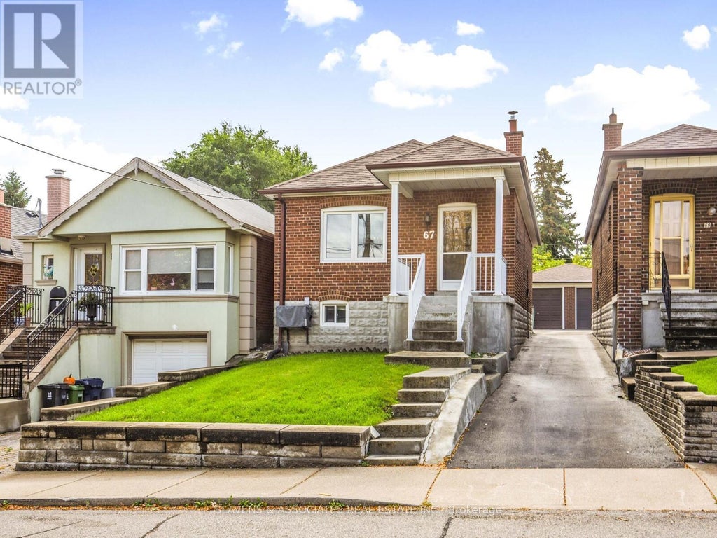 67 Belgravia Avenue, Toronto (briar Hill-Belgravia)