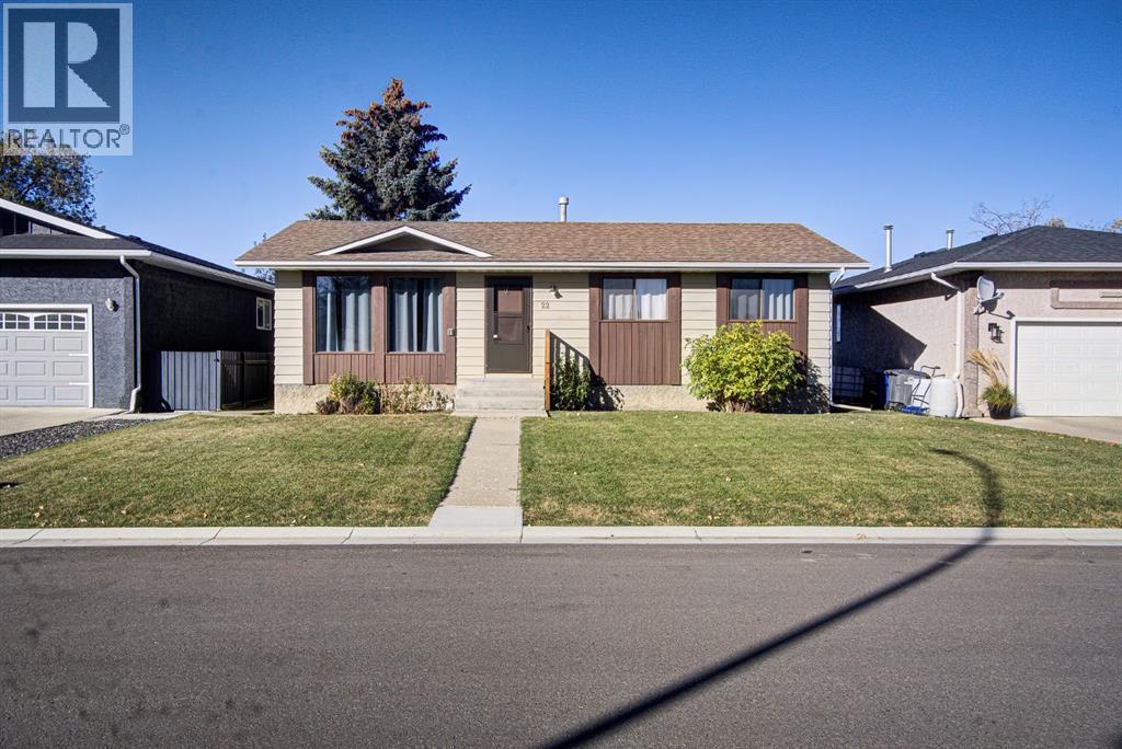 22 Westrose Avenue, Claresholm