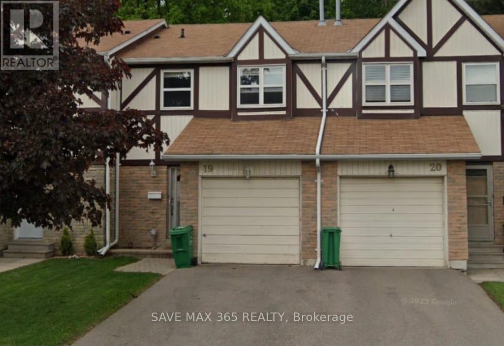 19 Morley Crescent, Brampton (central Park)