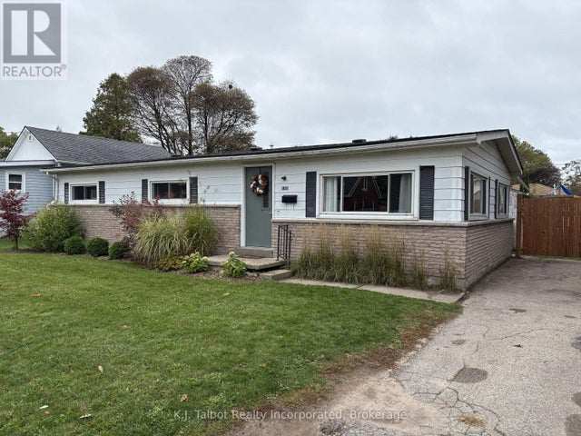 190 South Street, Goderich (goderich (town))