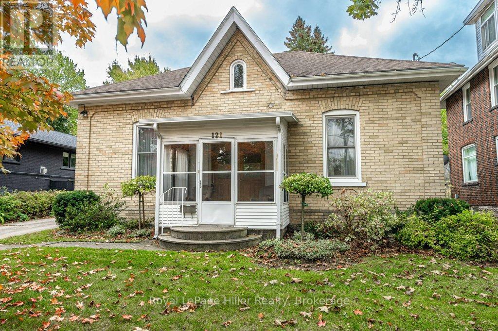 121 Water Street, Stratford