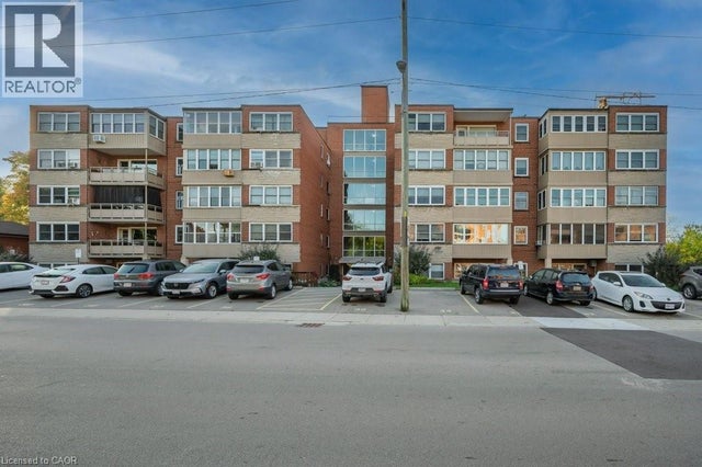 9 Grant Boulevard Unit# 201, Dundas