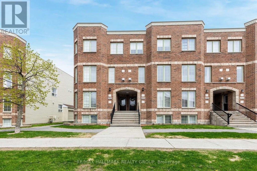 5 - 896 Longfields Drive, Ottawa
