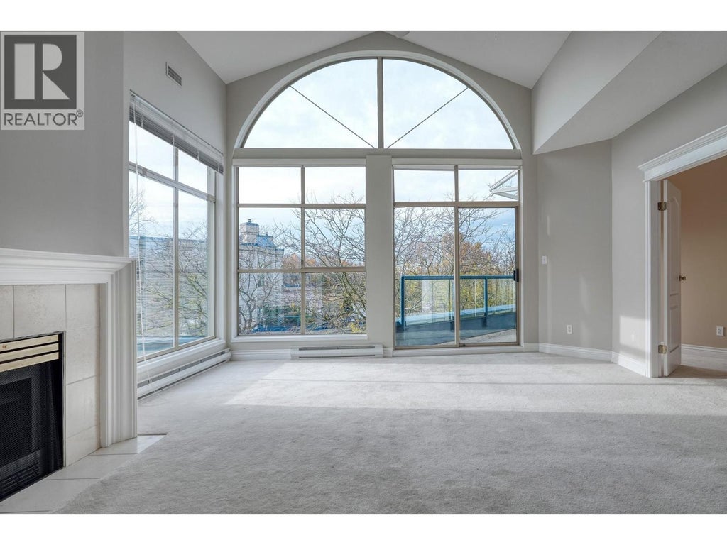 304 4753 W River Road, Ladner